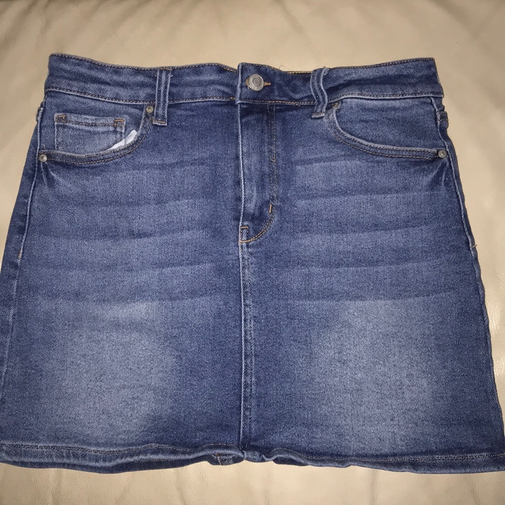 Tilly’s Junior’s Denim Blue Skirt